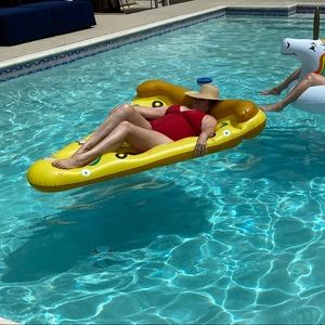 Meet your Posher, Ligia